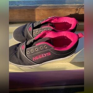 EUC Heelys Big Girl’s Size 7 Black and Pink